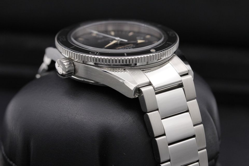 Omega Seamaster 300 233.30.41.21.01.001 Image 4